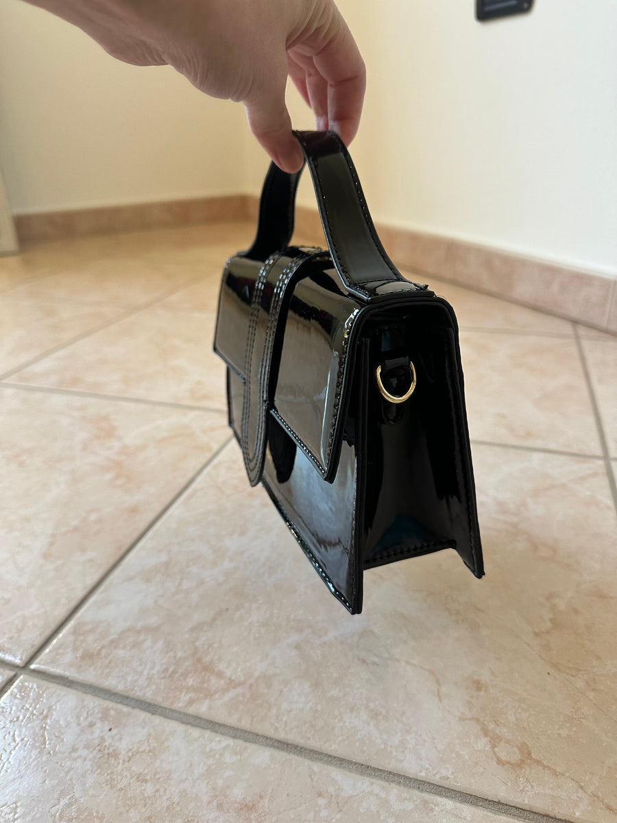 Borsa in vernice