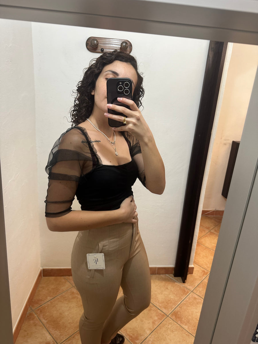 Maglia manica in tulle nera
