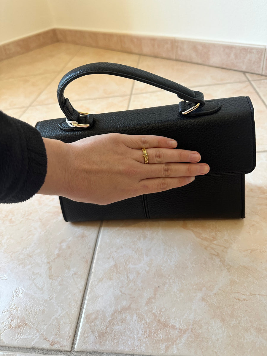 Borsa con chiusura gancetto a C