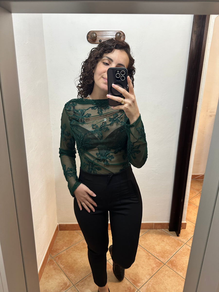 Maglia trasparente con ricami