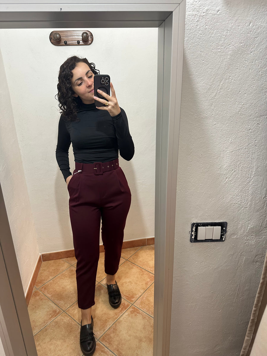 Pantaloni cinturone color vino