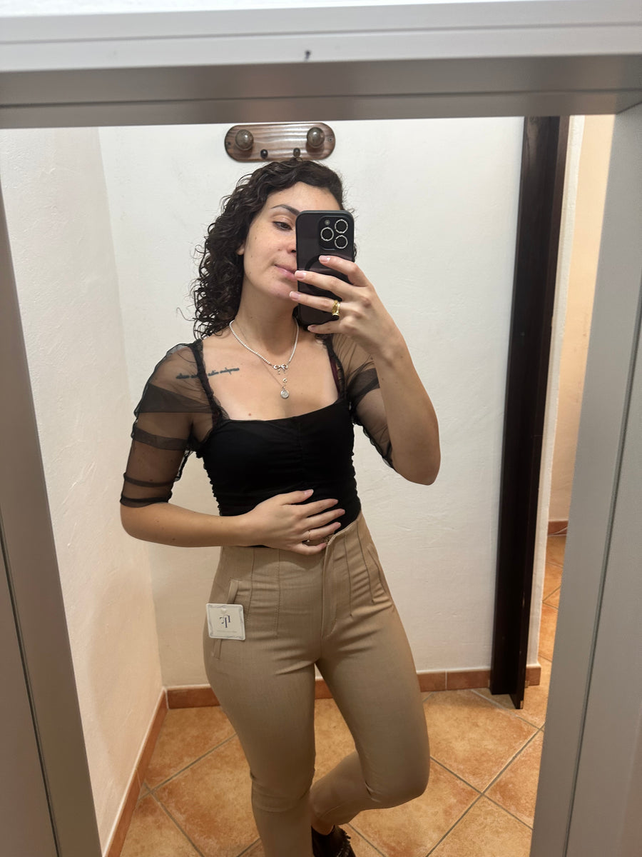 Maglia manica in tulle nera