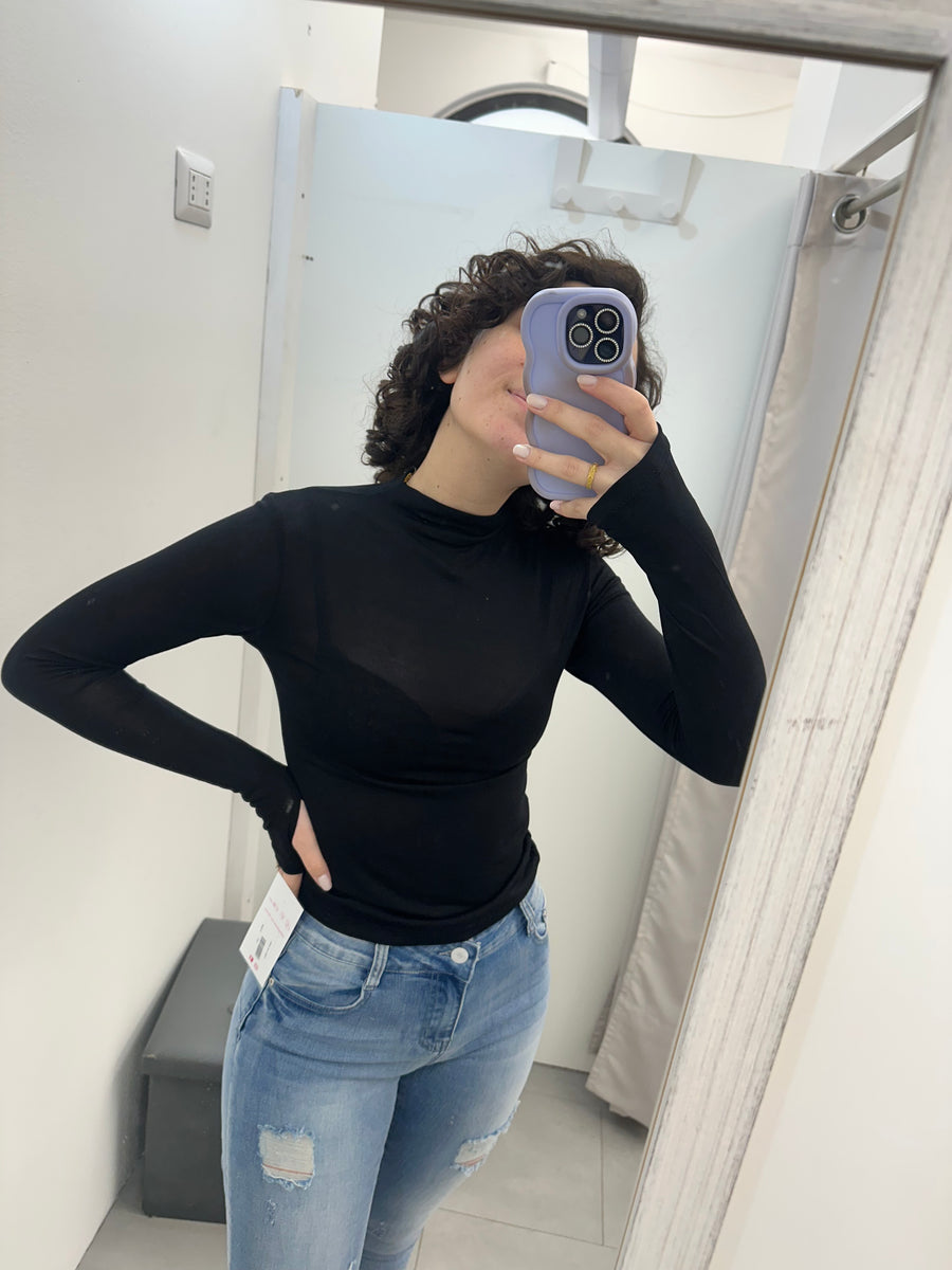 Maglia velata nera