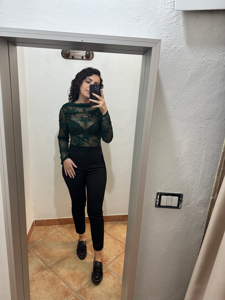 Maglia trasparente con ricami