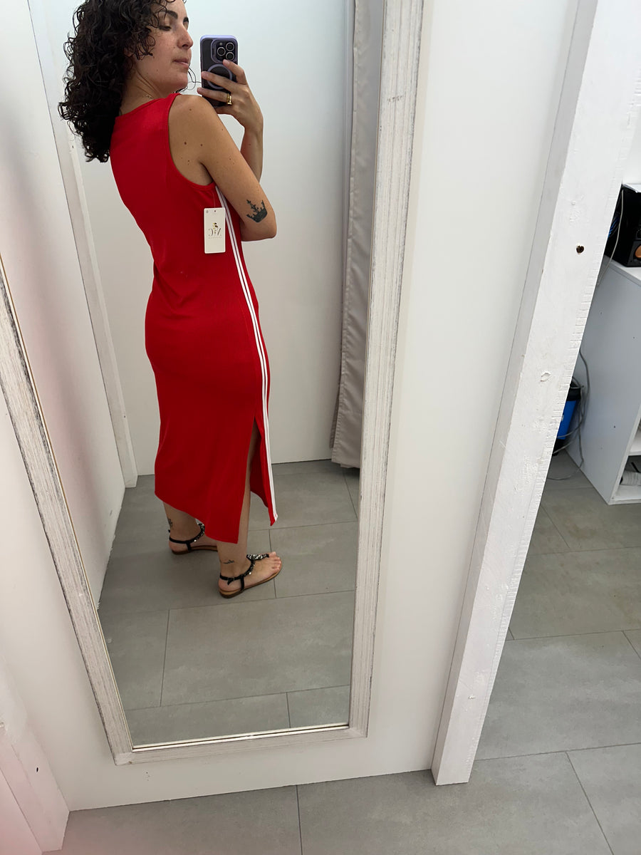 Abito rosso con righe bianche laterali