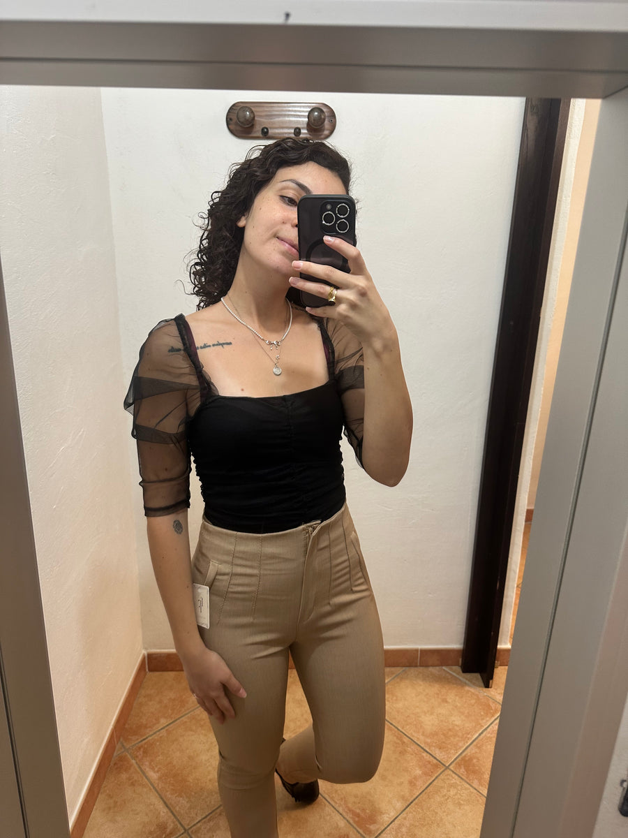 Maglia manica in tulle nera