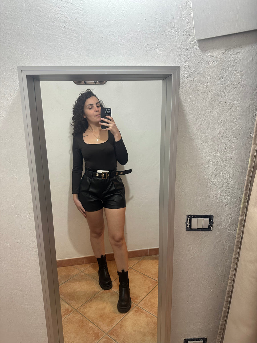 Body scollo quadrato